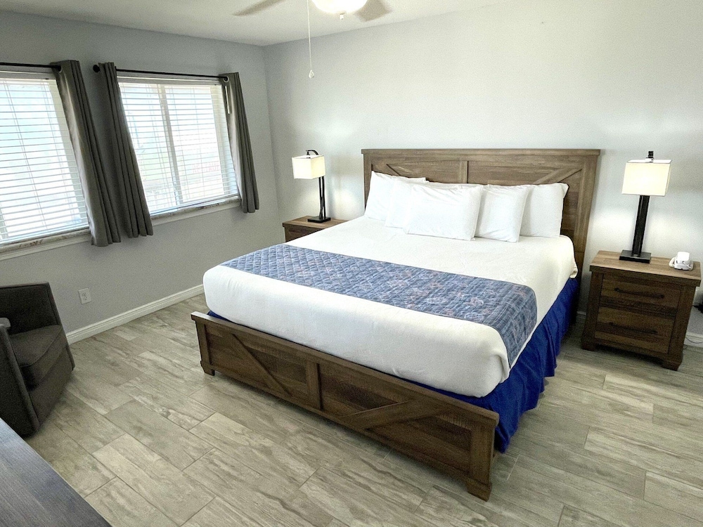 Beachgate Condo Suites And Hotel 227+228+229 3 Bedroom Condo