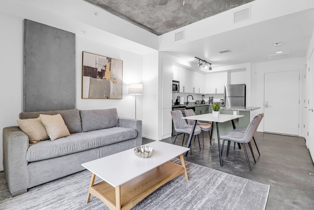Phoenix Urban Luxury Escape