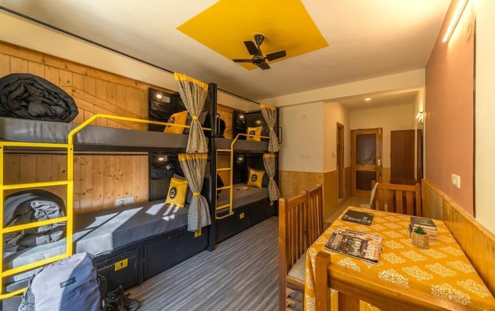The Hosteller Manali, Old Manali