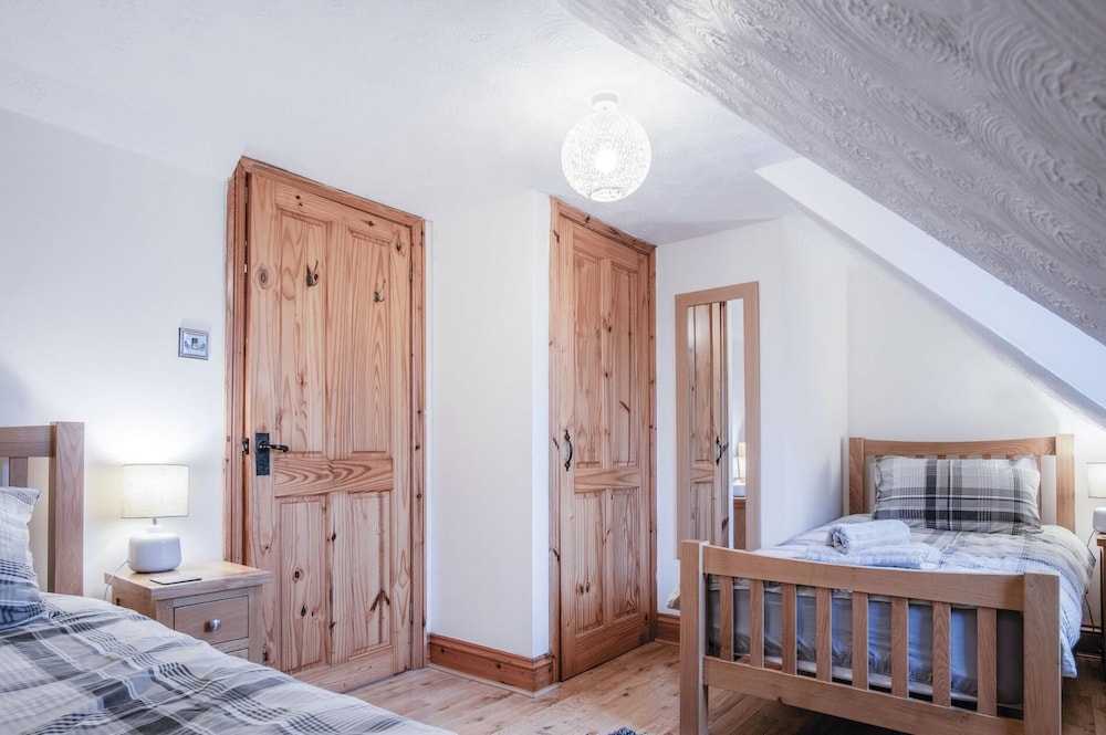 The Brambles - 2 Bedroom Cottage - Llanteg