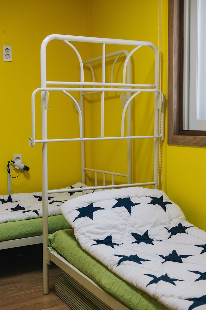 We Guest House - Hostel