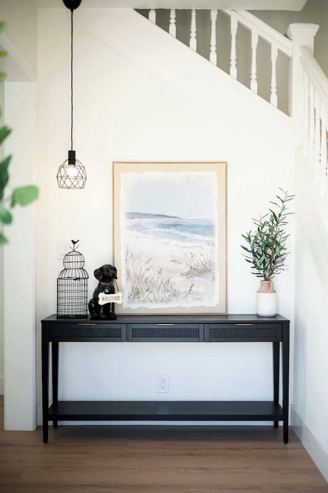 Cozy Retreat Near Downtown Perfect for Families
