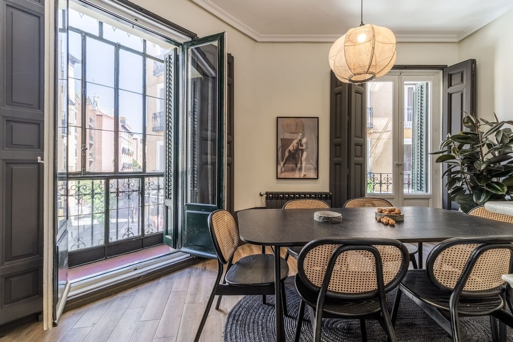 Arashi - 4 Bedrooms in Chueca