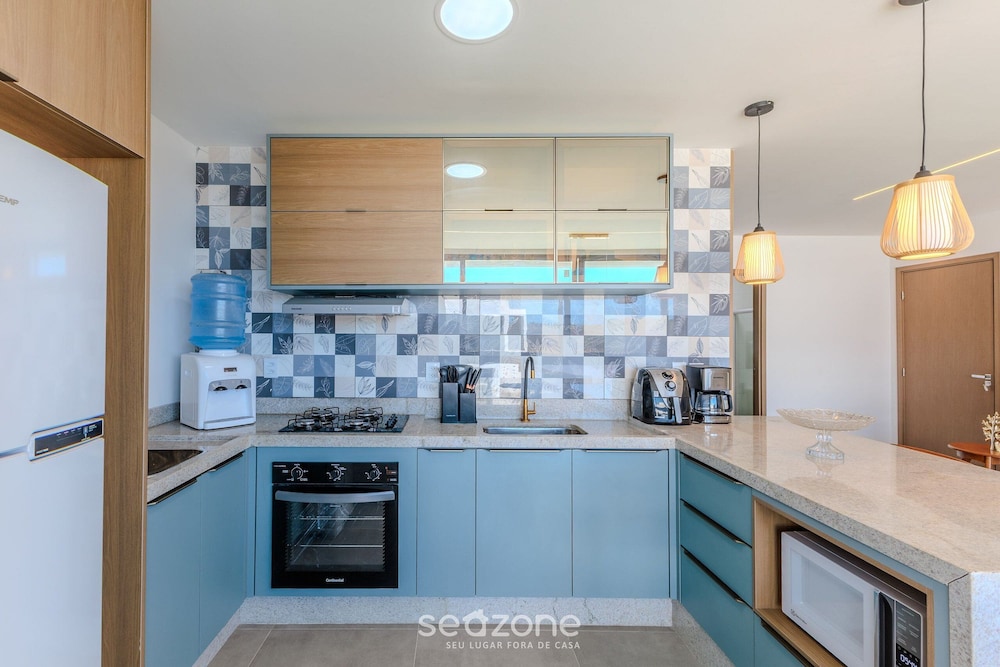 Modern and Sophisticated Apartments Near the Beach in Marau VLL