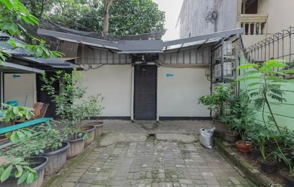 OYO 94790 Putri Bungsu Residence