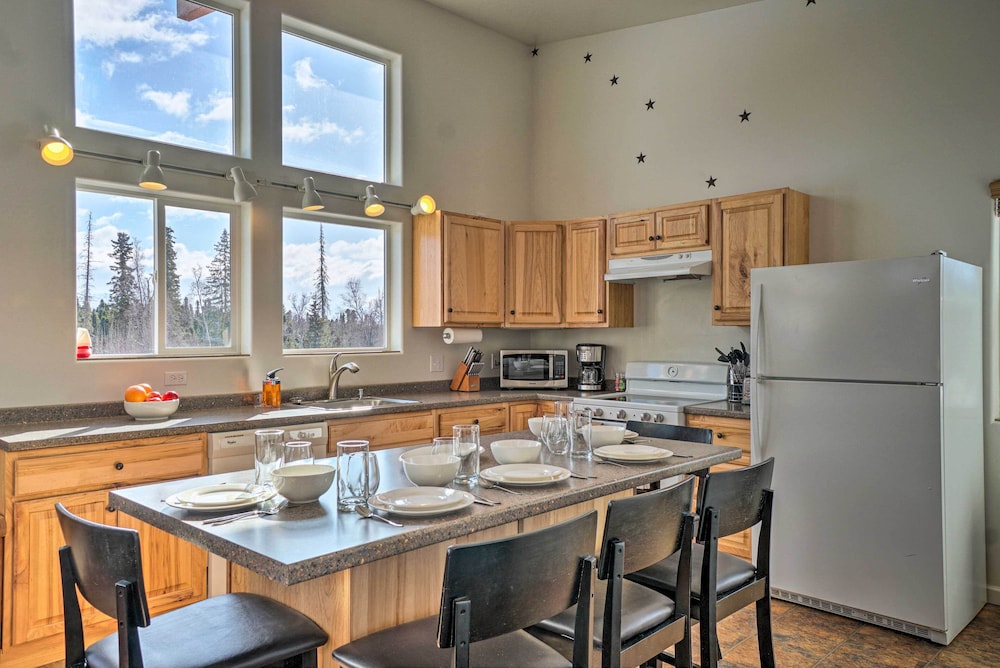 Homer Vacations - Pet-friendly Duplex w/ Northern Lights Aurora View - Property Image 21