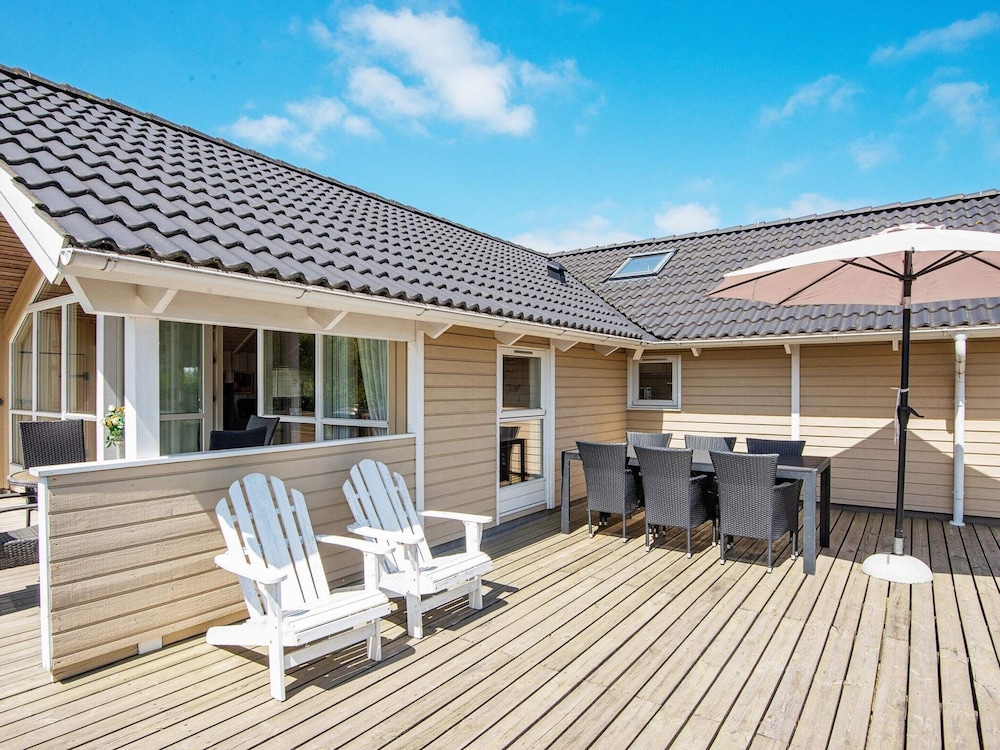 8 Person Holiday Home in Hemmet