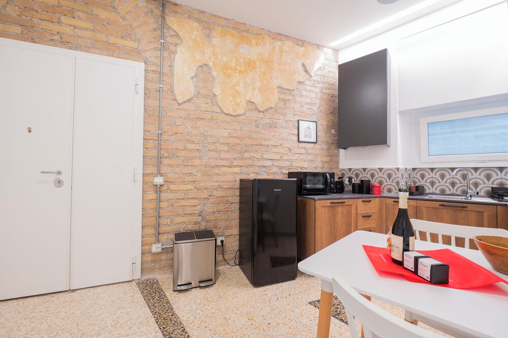 Trastevere Lovely 2 Br Apartment