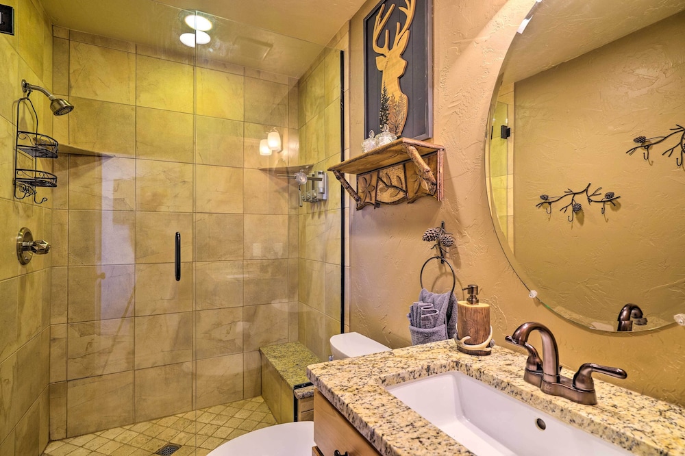 Mountain Paradise w/ Grill, Wifi & Stunning Views! view 5
