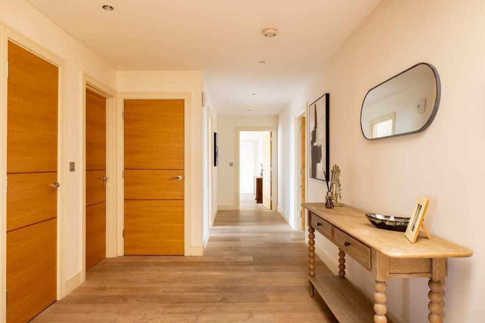 The Thames View - Stunning 3bdr Apartment With Terrace