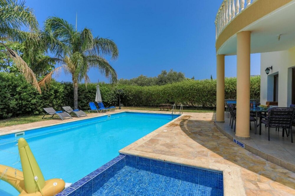 Villa Tsikkos Ena in Argaka