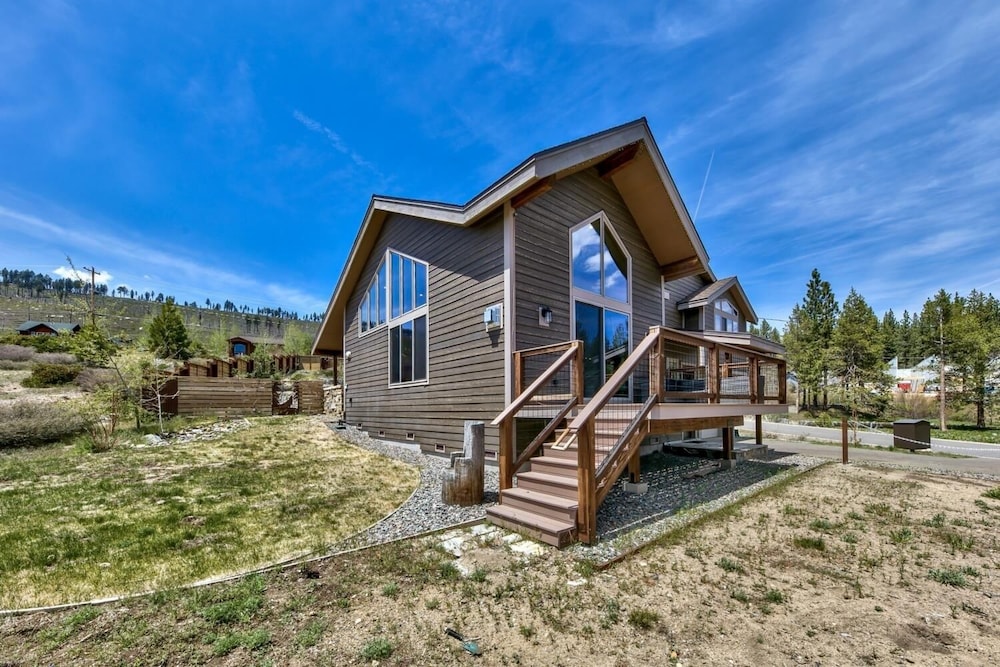 1008c Mountain View Retreat 5 Bedroom Home