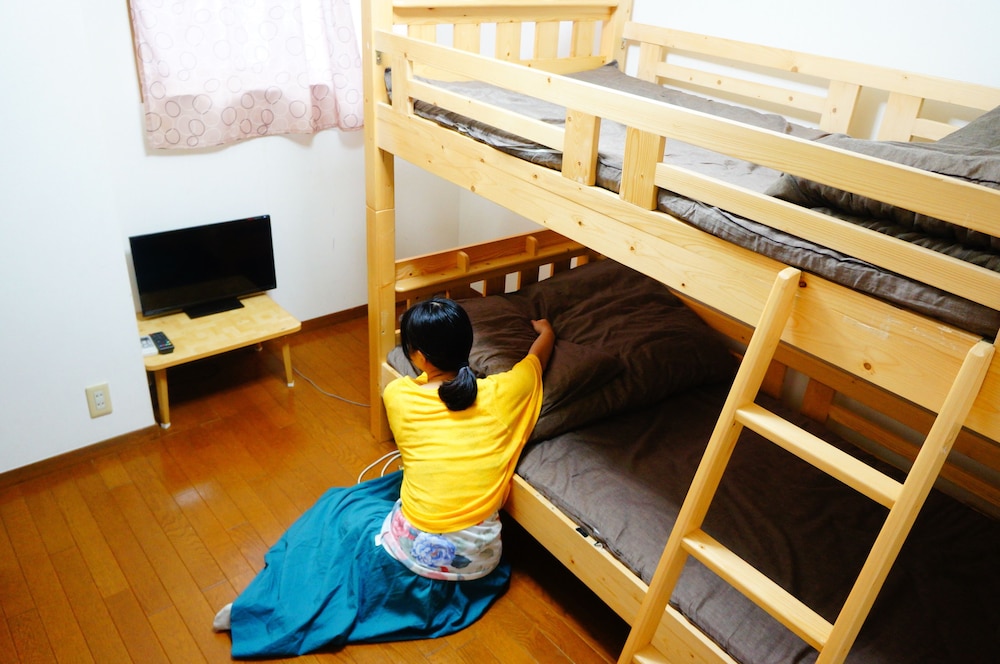 Osaka Tomato Hostel