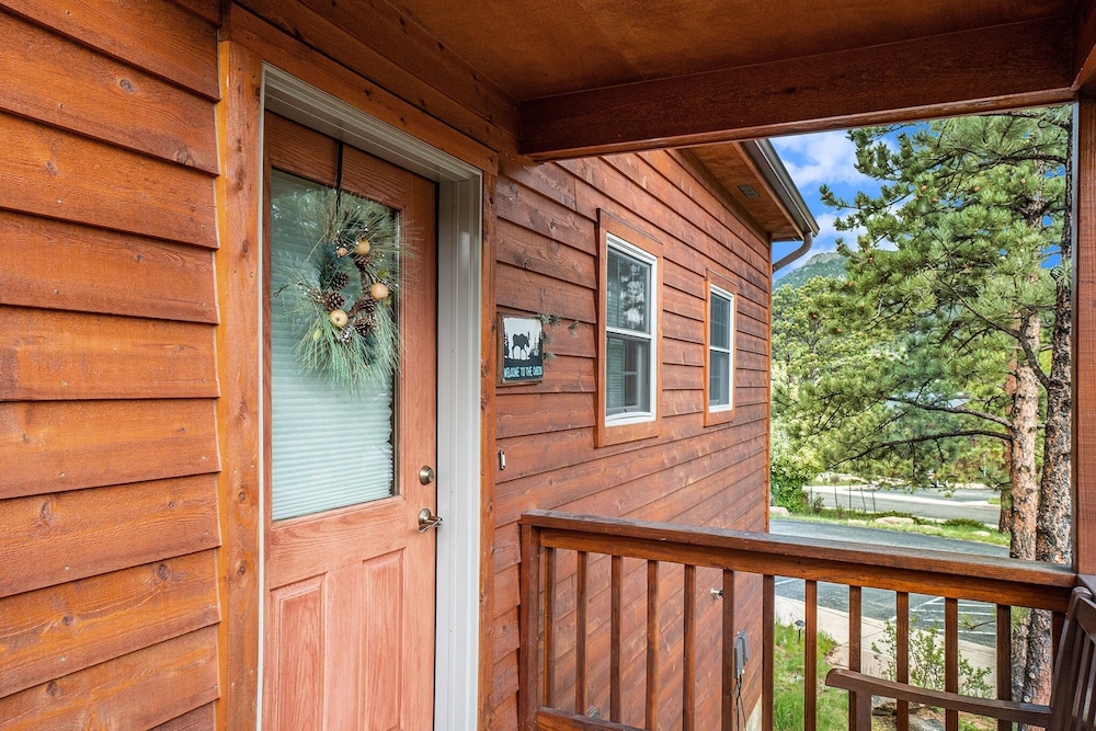 Solitude Condos - Estes Park CO