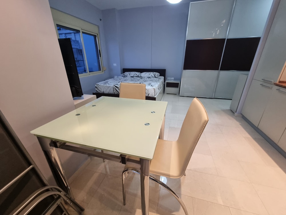 Bes' Sea View Studio