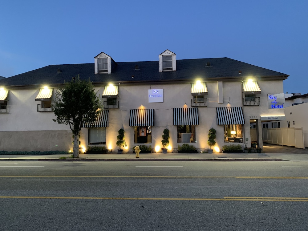 L.A. Sky Boutique Hotel 2