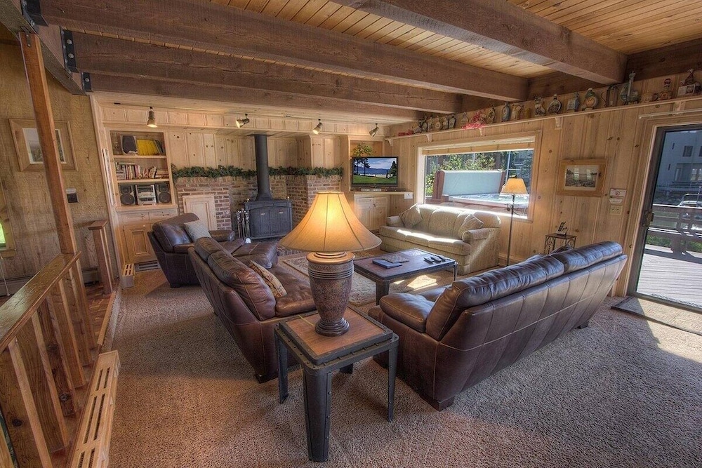 Tkh1226 - Emerald Lodge 6 Bedroom Home
