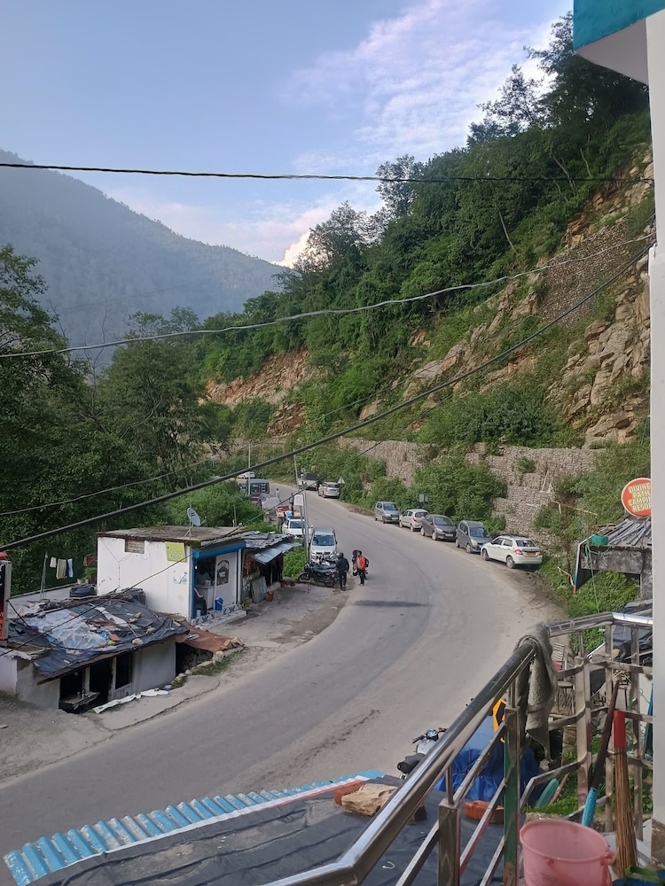 Satkar Hotel And Restuarant