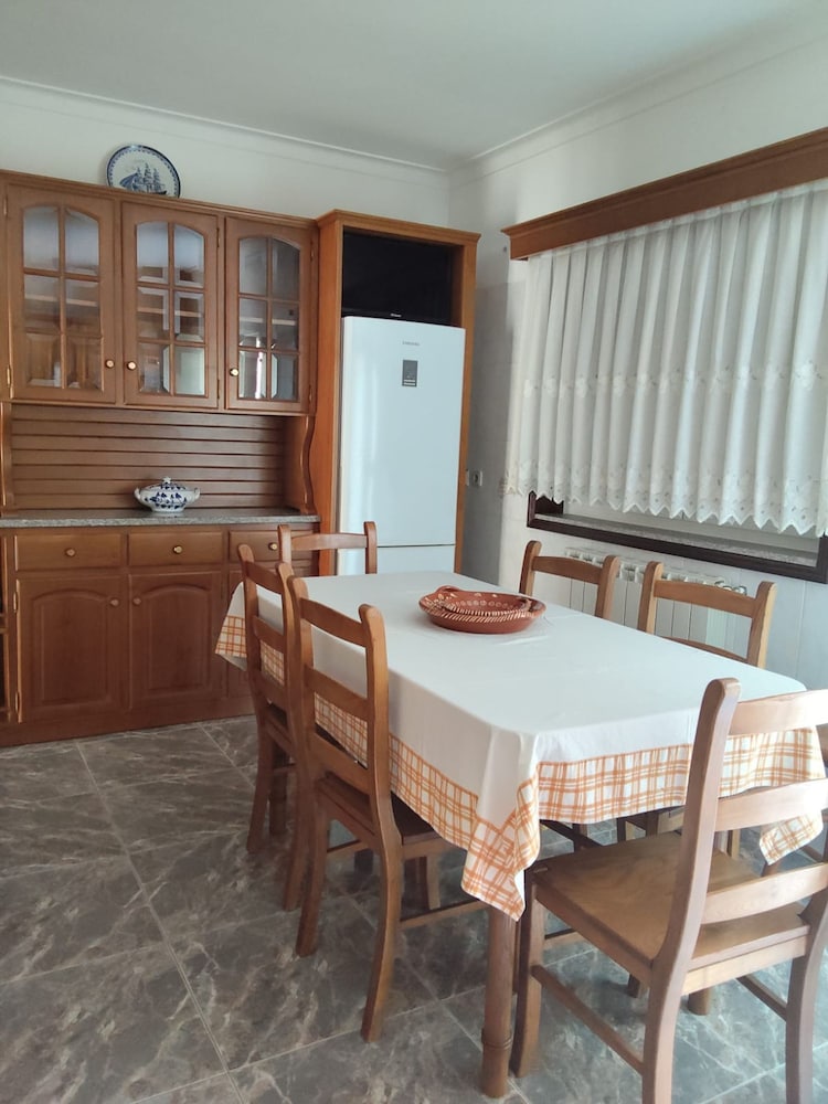 Sweet 3 Bedrooms Terrace Home Close Esposende