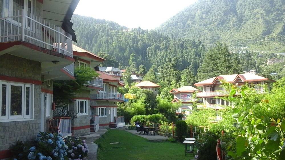 Hotel Dev Cottage