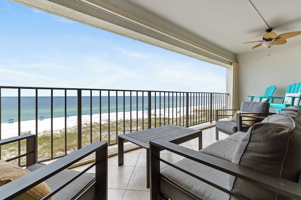 Perdido Key Vacations - Shipwatch Surf  Yacht Club D502 - Property Image 1