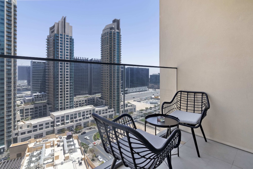 Silkhaus Elegant Downtown Premium Tower w Pool