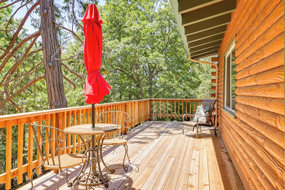 Community Lake Access: Peaceful Cabin in Sonora!