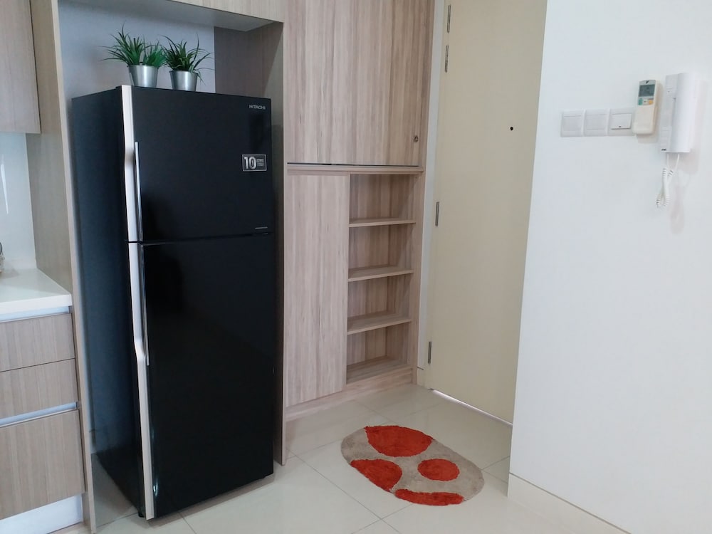 Dashing 1BR Next To Surian MRT 31 photo 2