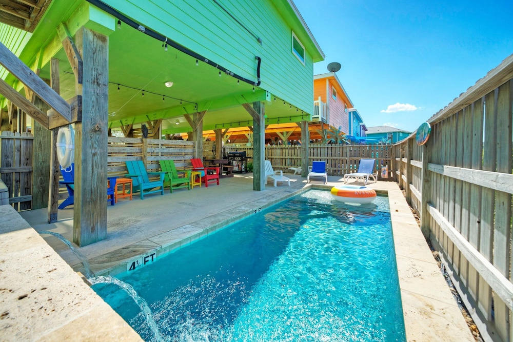 Laid Back Lime by Avantstay Near Beach w Pool Complimentary Pool Warmer