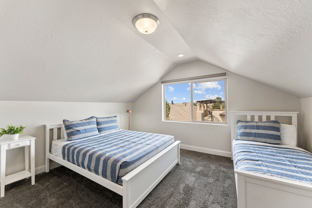 Lakeside Oasis At Sand Hollow 4 Bedroom Home