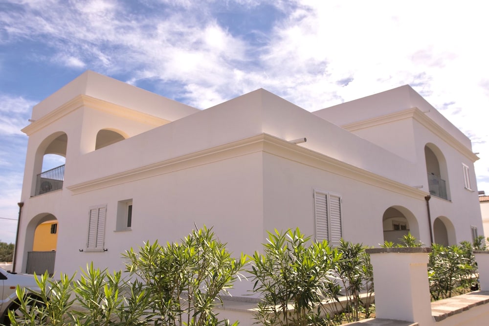 Apartments with air conditioning in Orosei view 4