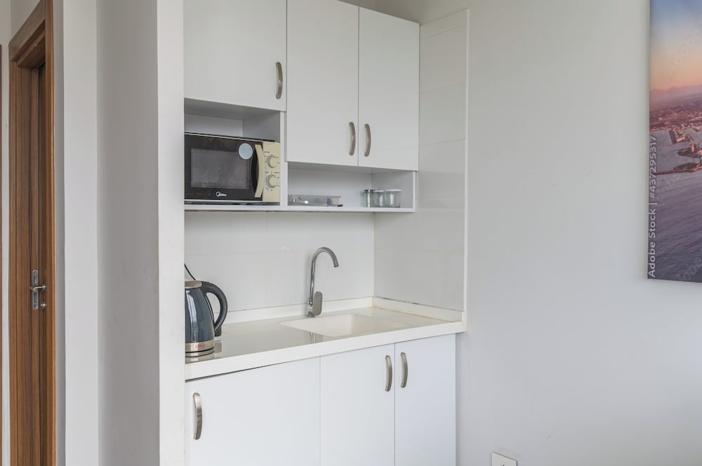 Gate 9 Tower -Studios & Apts Mar Mikhael