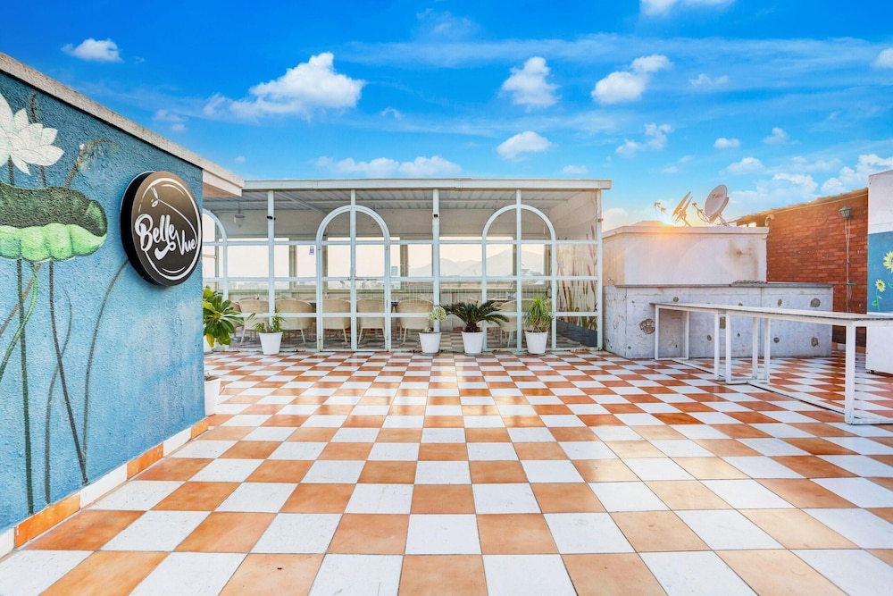 Mordern Rooftop Restro and Pool at Udaipur