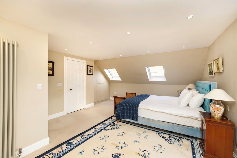 Luxury Family Flat in Edinburgh New Town