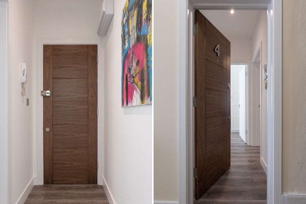 Chalk Farm Artist's Apartment Camden