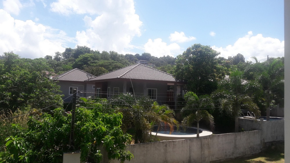 Lanta Dream Garden Pool Villa