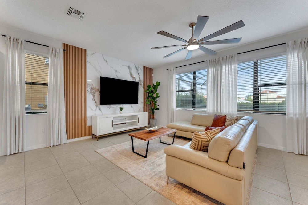 2311vd-providence 5 Bedroom Home