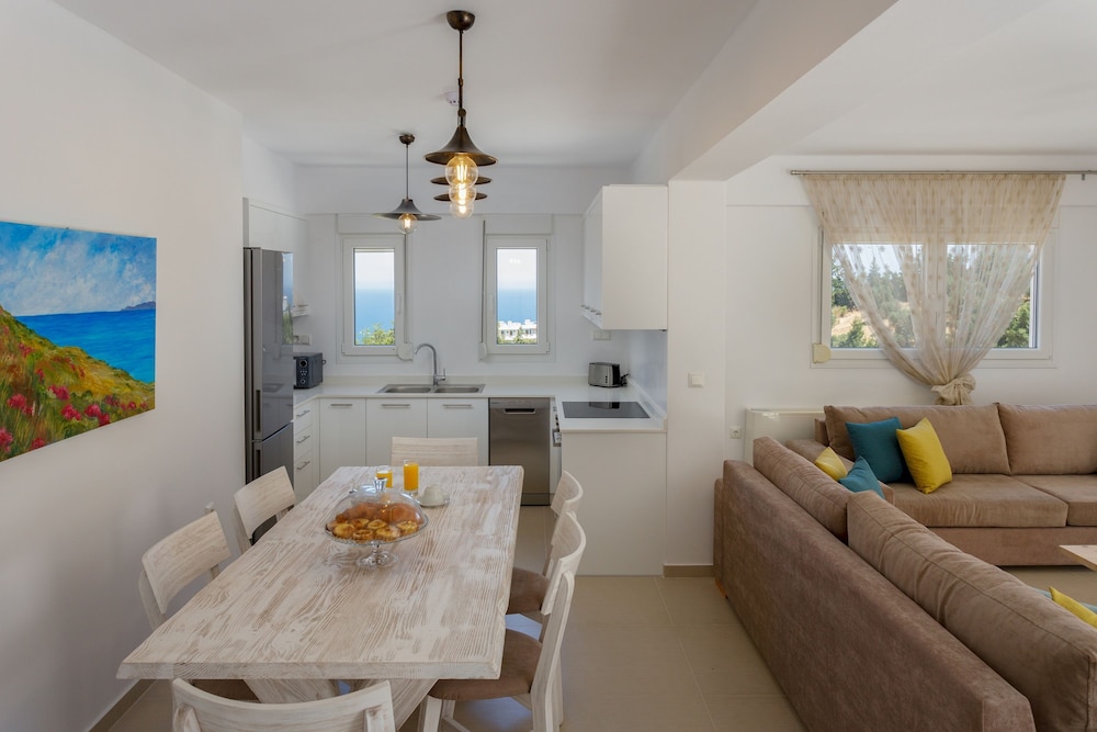 Blue Hills Villas by Estia Orange 1