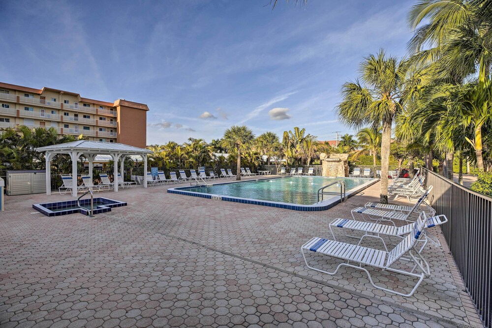 Luxe Beachfront Family Condo w/ Resort Amenities!