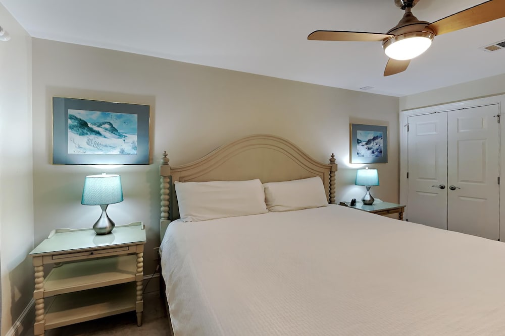 Crystal Dunes by Southern Vacation Rentals view 3