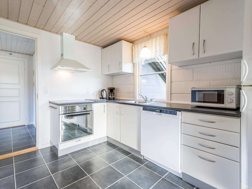 6 Person Holiday Home in Norre Nebel view 5