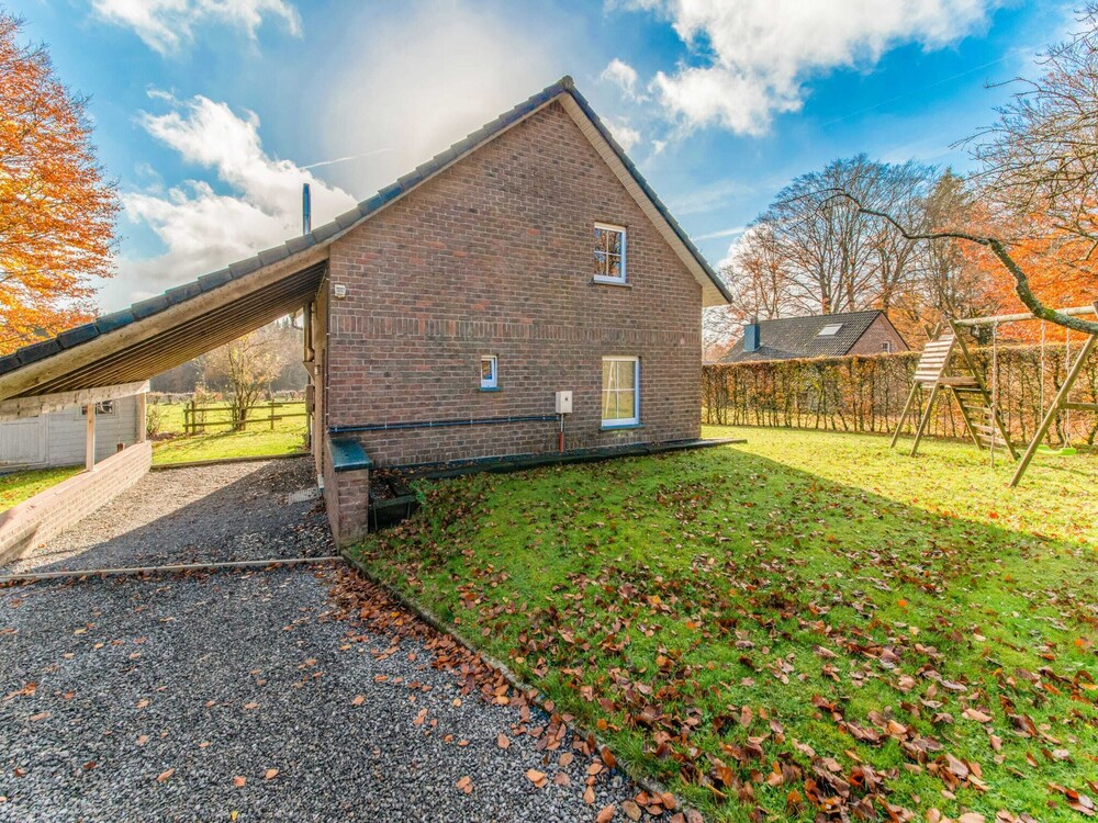 Picture-perfect Holiday Home in Sourbrodt With Garden, BBQ