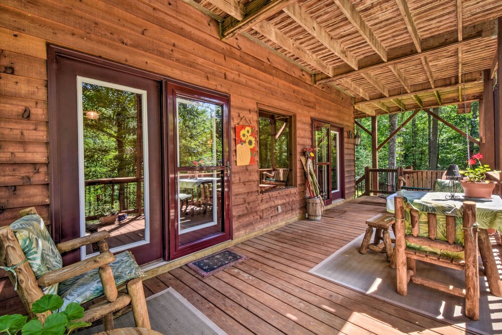 Idyllic Murphy Hideaway w/ Multi-level Deck! view 5
