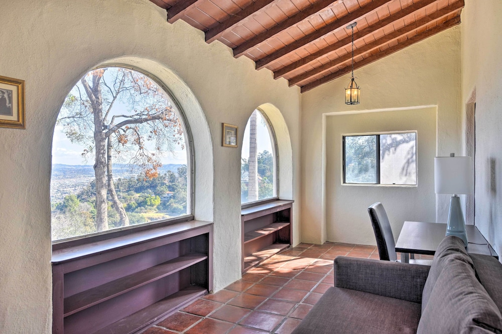 'the Castle' Hacienda Heights Home w/ Patio Pool - Property Image 20