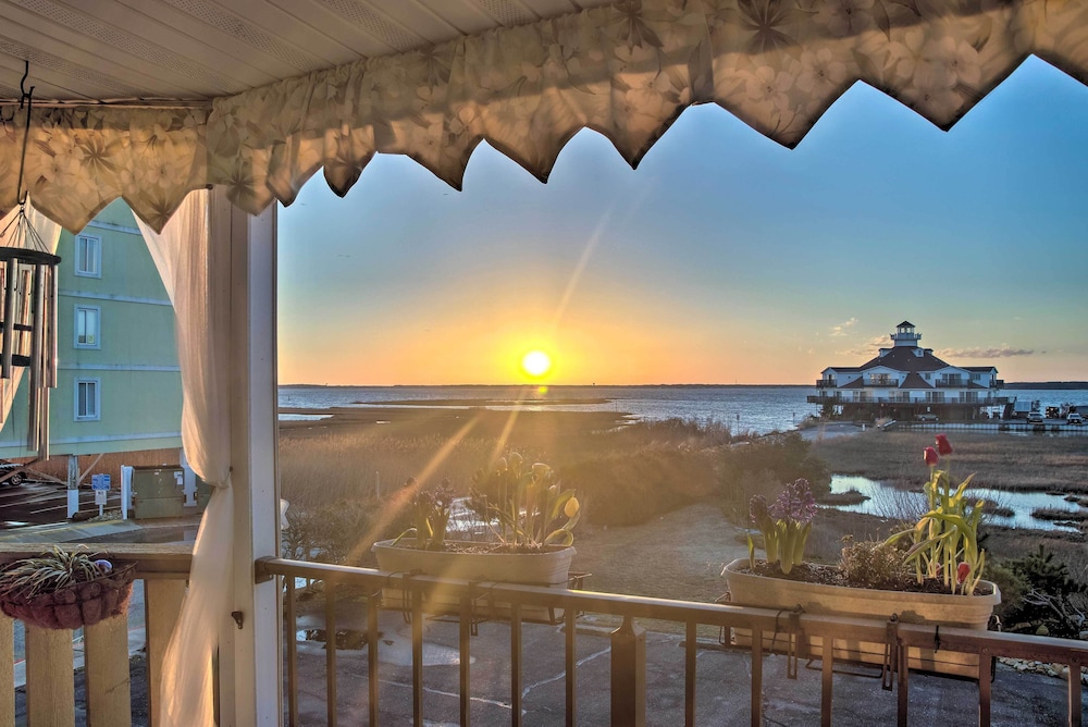 Walk to Shore & Dining: Midtown Ocean City Gem view 4
