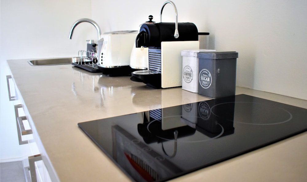 Acropolis Suites