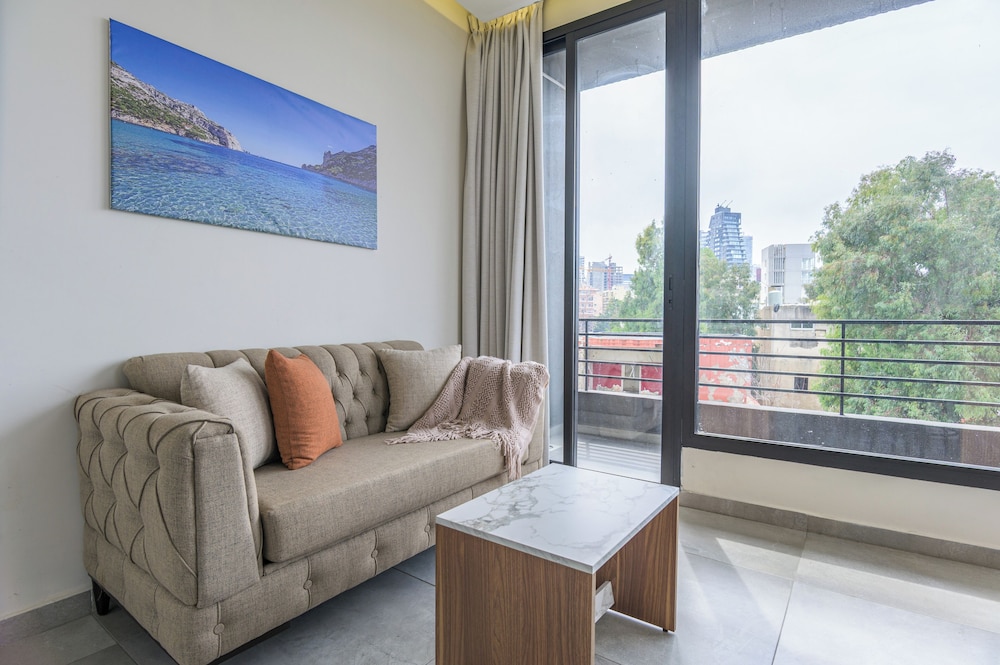 Gate 9 Tower -Studios & Apts Mar Mikhael