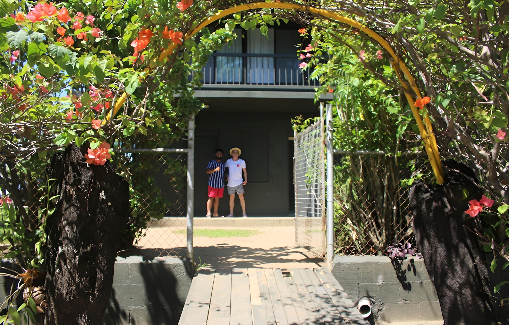 Travellers Beach Resort - Hostel