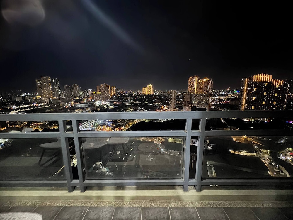 Flair Towers Condo Near MRT Bonifacio and Shaw Within Greenfields