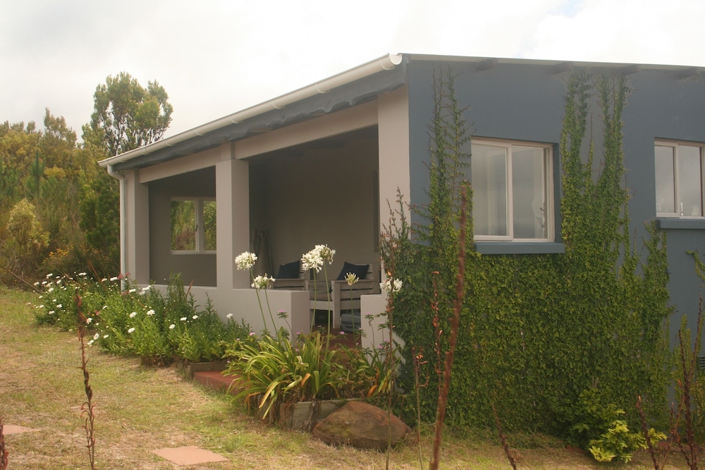African Crags Eco Lodge